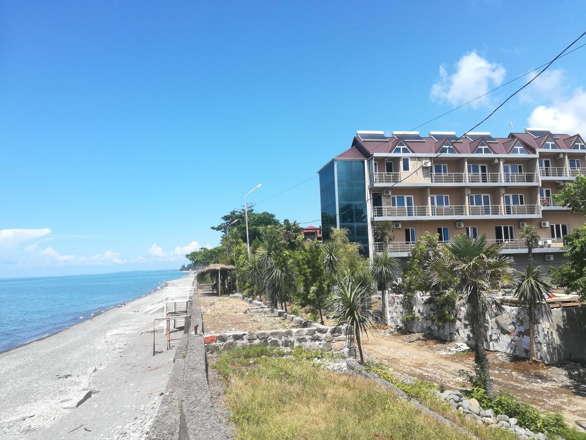Sunny Land Hotel Чакви Екстериор снимка